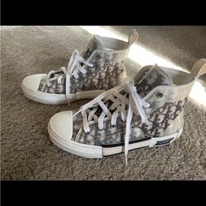 Men’s size 38 size 5 worn but like brand new